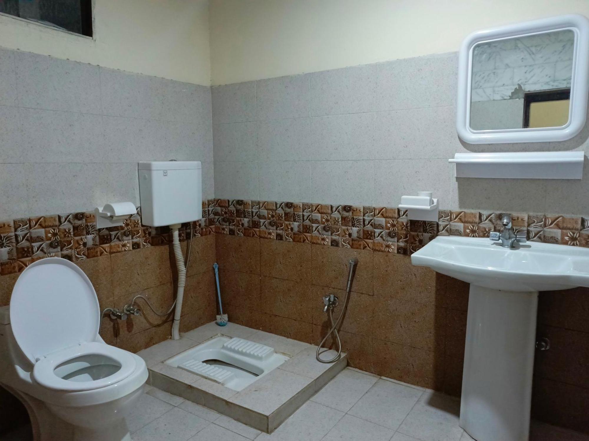 See Motel مظفر آباد المظهر الخارجي الصورة